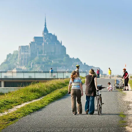 Les Colombes De La Baie Du Mont Saint-michel