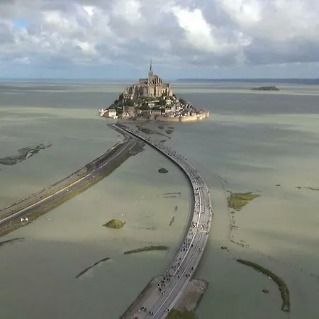 לינה וארוחת בוקר Les Colombes De La Baie Du Mont Saint-michel *