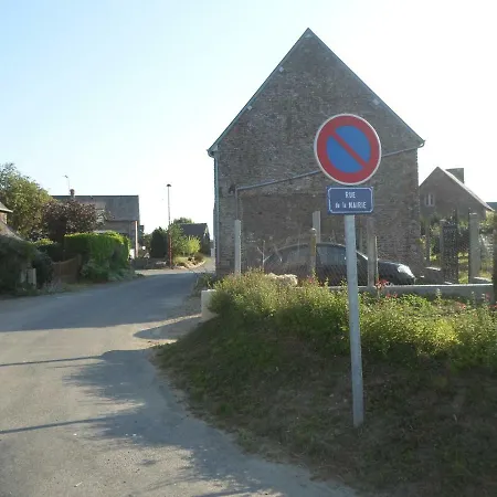 Les Colombes De La Baie Du Mont Saint-michel Aucey-la-Plaine