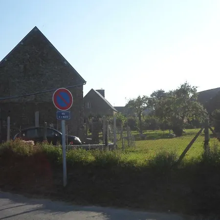 Les Colombes De La Baie Du Mont Saint-michel 4*