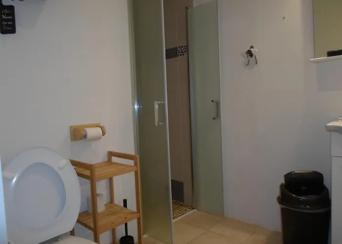 Les Colombes De La Baie Du Mont Saint-michel Bed & Breakfast 4*