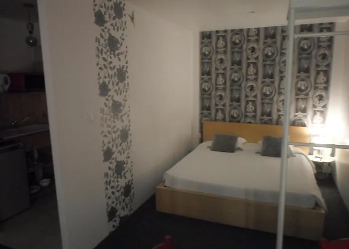 Bed & Breakfast Les Colombes De La Baie Du Mont Saint-michel Aucey-la-Plaine