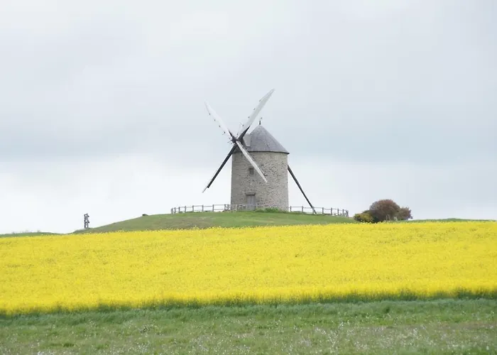 Les Colombes De La Baie Du Mont Saint-michel Bed & Breakfast 4*