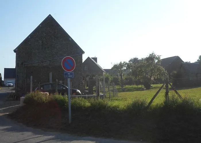 Les Colombes De La Baie Du Mont Saint-michel 4*